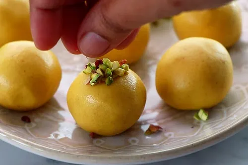 Besan Ladoo